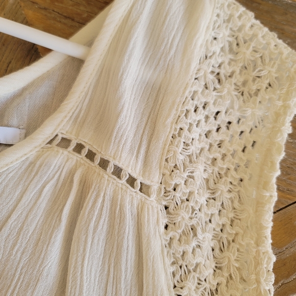 New O'Neill flowy top! S - Picture 2 of 5